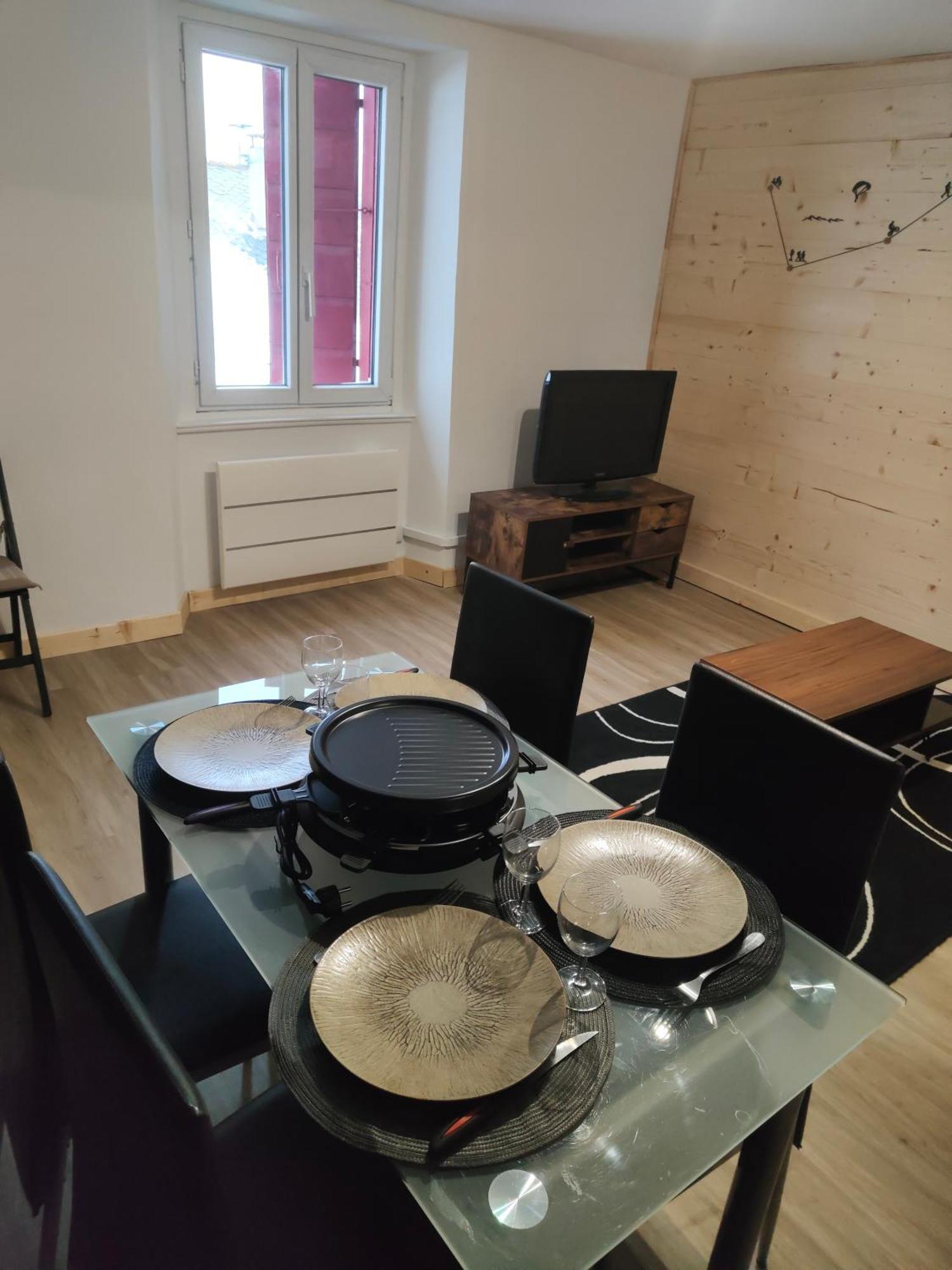 Joli Appartement A Мон-Луи Экстерьер фото